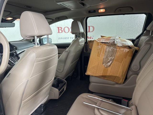 Used 2018 Honda Odyssey Elite image 14