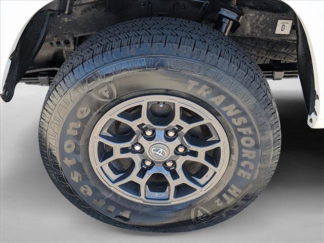 Used 2017 Toyota Tacoma SR5 w/ Tow Package RWD image 24