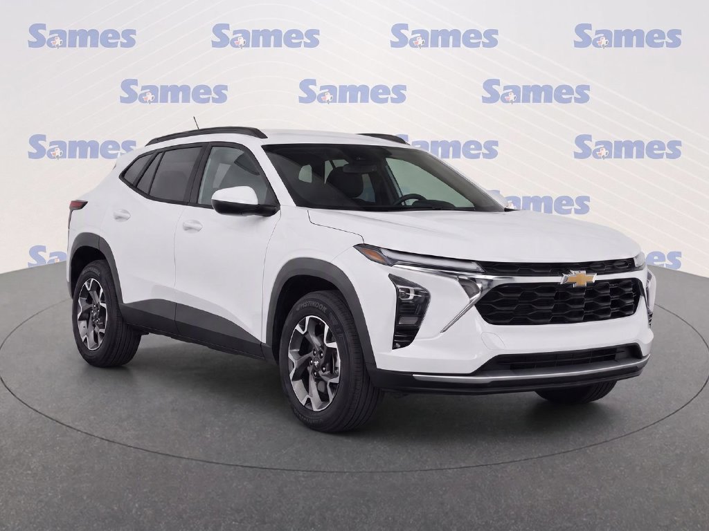 Used 2025 Chevrolet Trax LT w/ Driver Confidence Package
