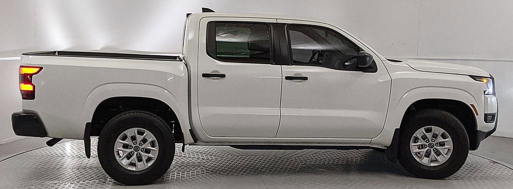 Used 2025 Nissan Frontier S AWD/4WD image 2