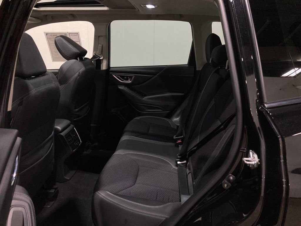 Used 2023 Subaru Forester Premium image 16