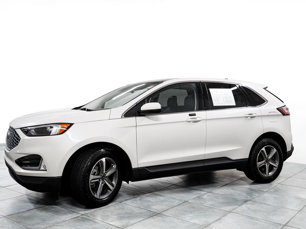 Certified 2023 Ford Edge SEL w/ Convenience Package AWD/4WD image 4