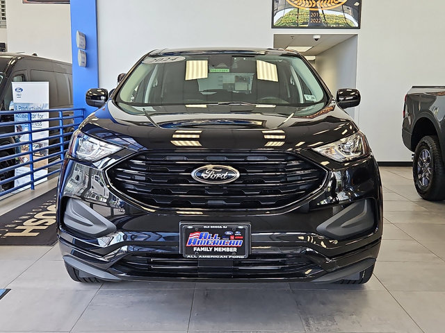 Certified 2024 Ford Edge SE w/ Black Appearance Package AWD/4WD image 2