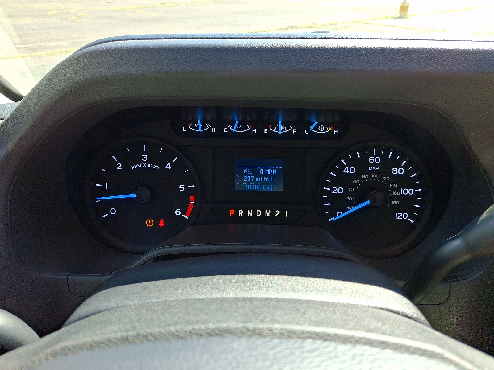 Certified 2022 Ford E-350 and Econoline 350 Super Duty w/ Power Windows & Locks Group RWD image 21