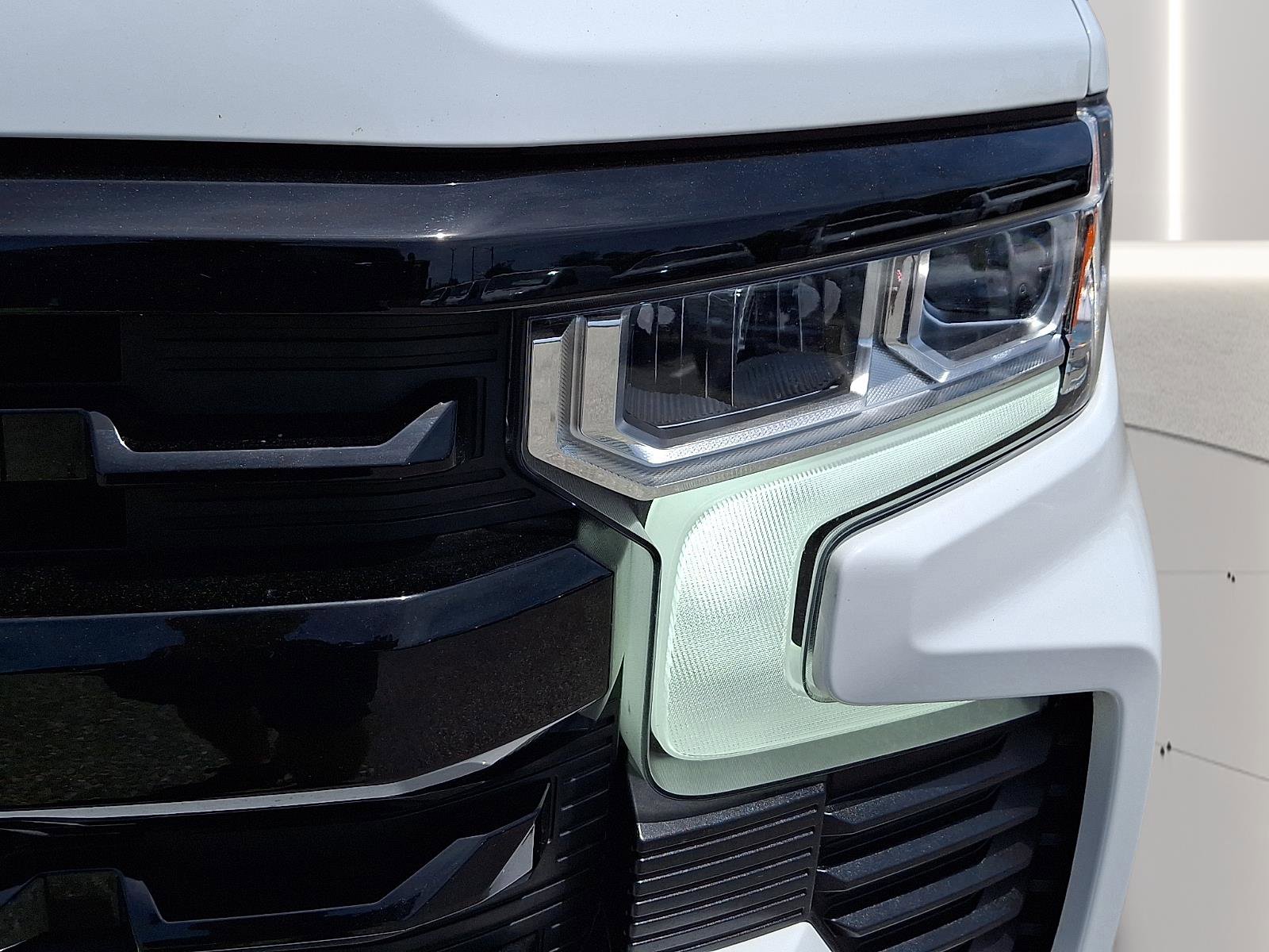 Used 2025 Chevrolet Silverado 1500 LT Trail Boss AWD/4WD image 27