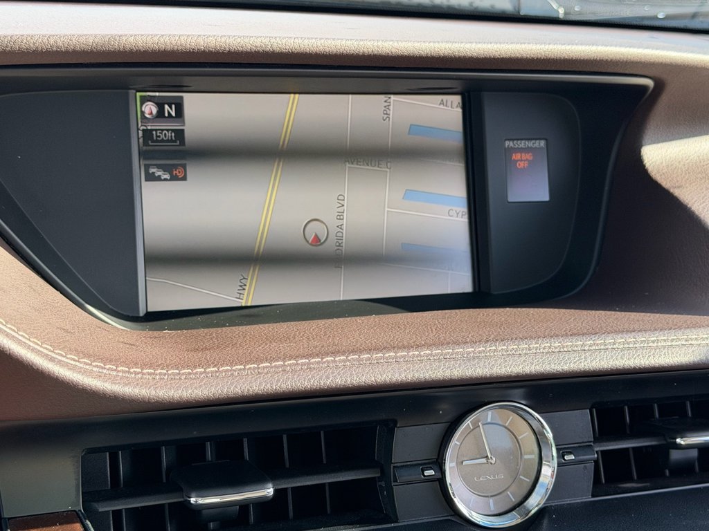 Used 2018 Lexus ES 350 w/ Luxury Package w/Wood Trim FWD image 20