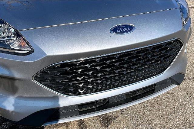 Certified 2022 Ford Escape SE w/ Cold Weather Package FWD image 27