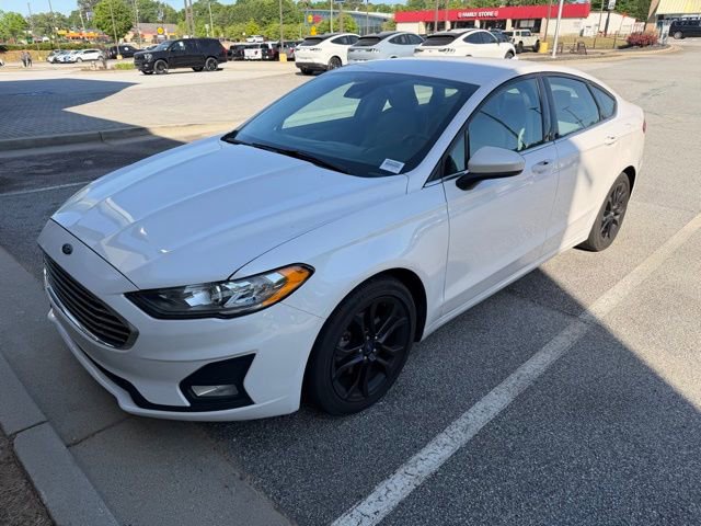 Certified 2019 Ford Fusion SE w/ Equipment Group 151A FWD image 2