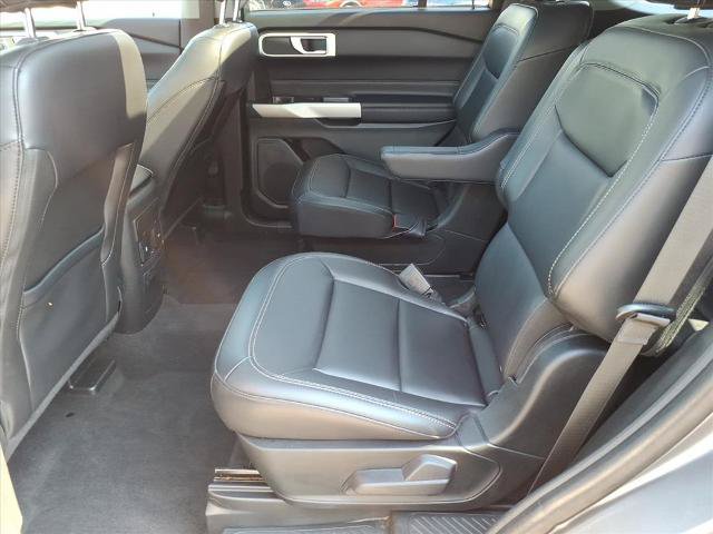 Certified 2023 Ford Explorer XLT w/ Equipment Group 202A AWD/4WD image 10
