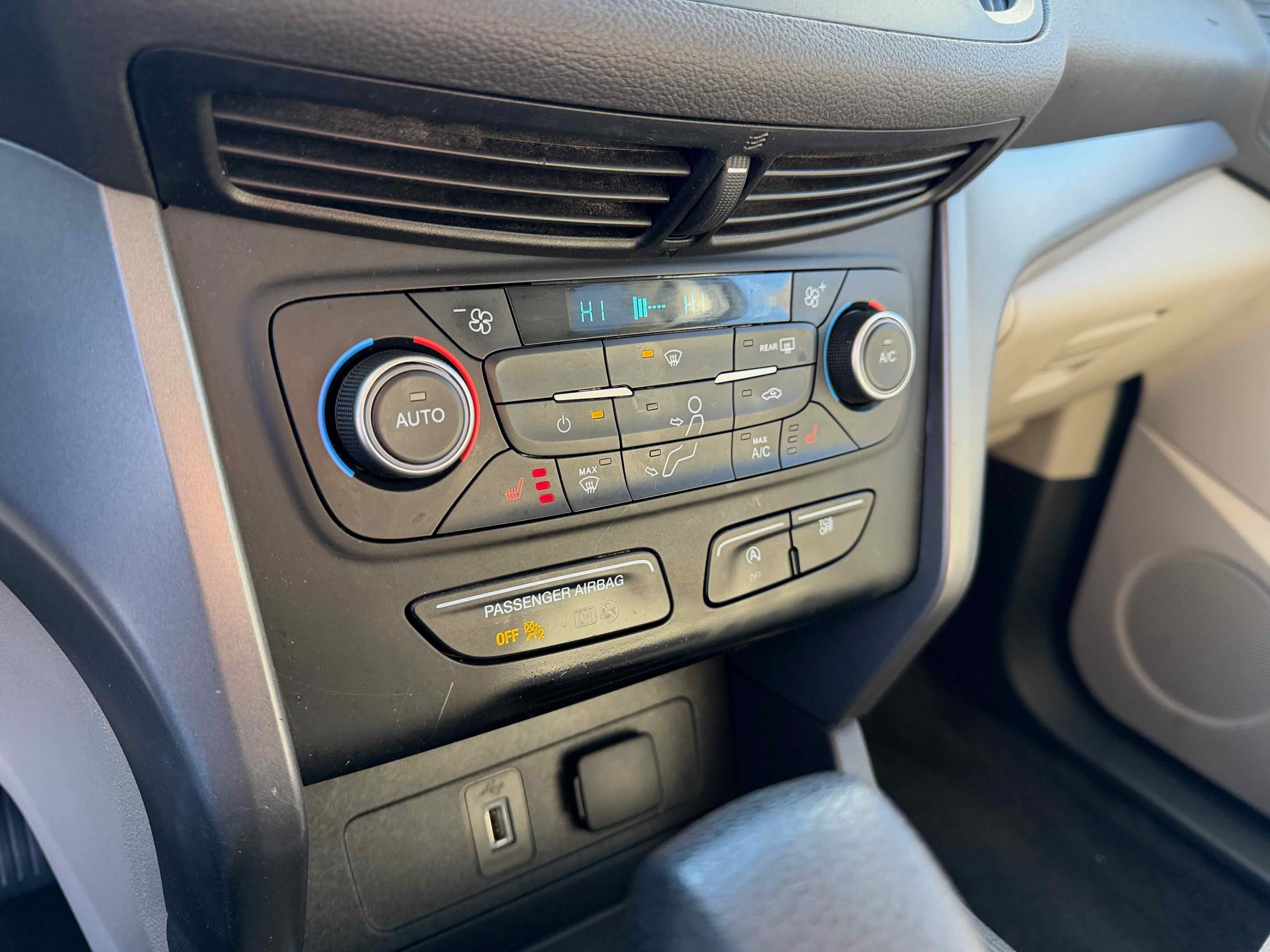 Certified 2018 Ford Escape SE image 22