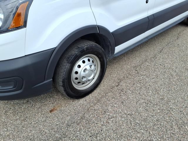 Certified 2025 Ford Transit 250 148 High Roof Extended AWD image 4