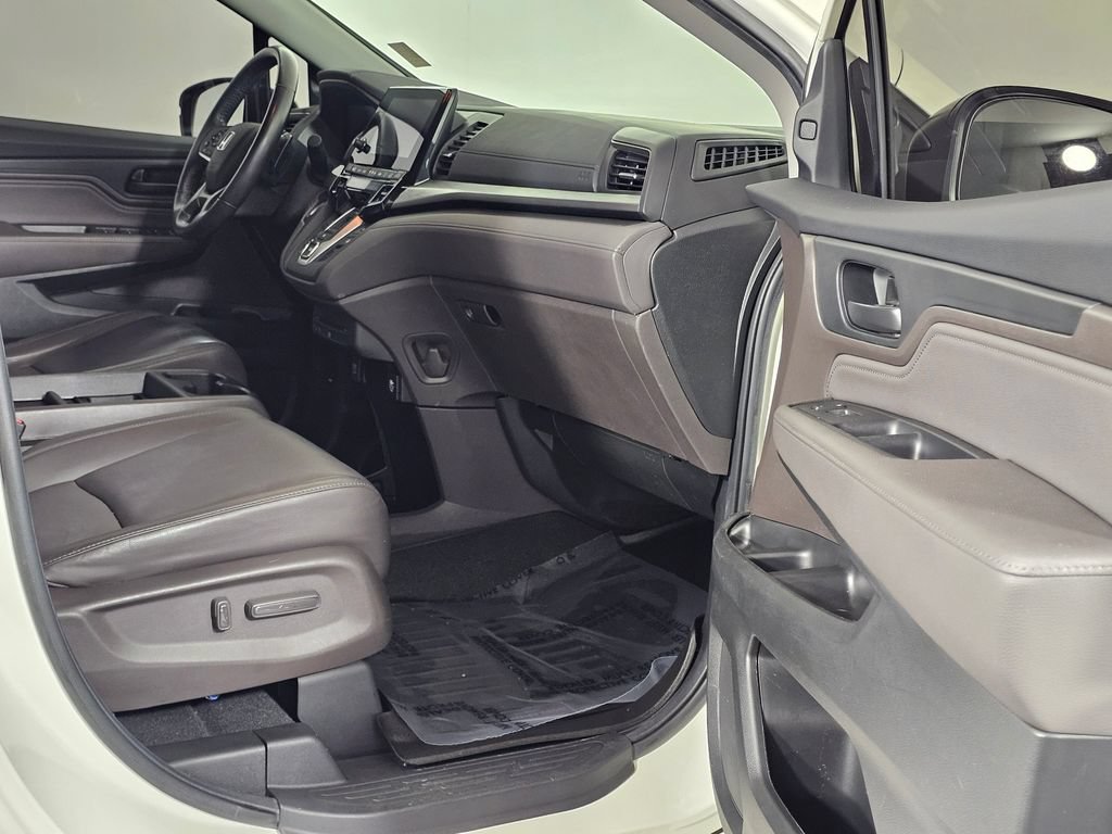 Used 2019 Honda Odyssey Touring image 12