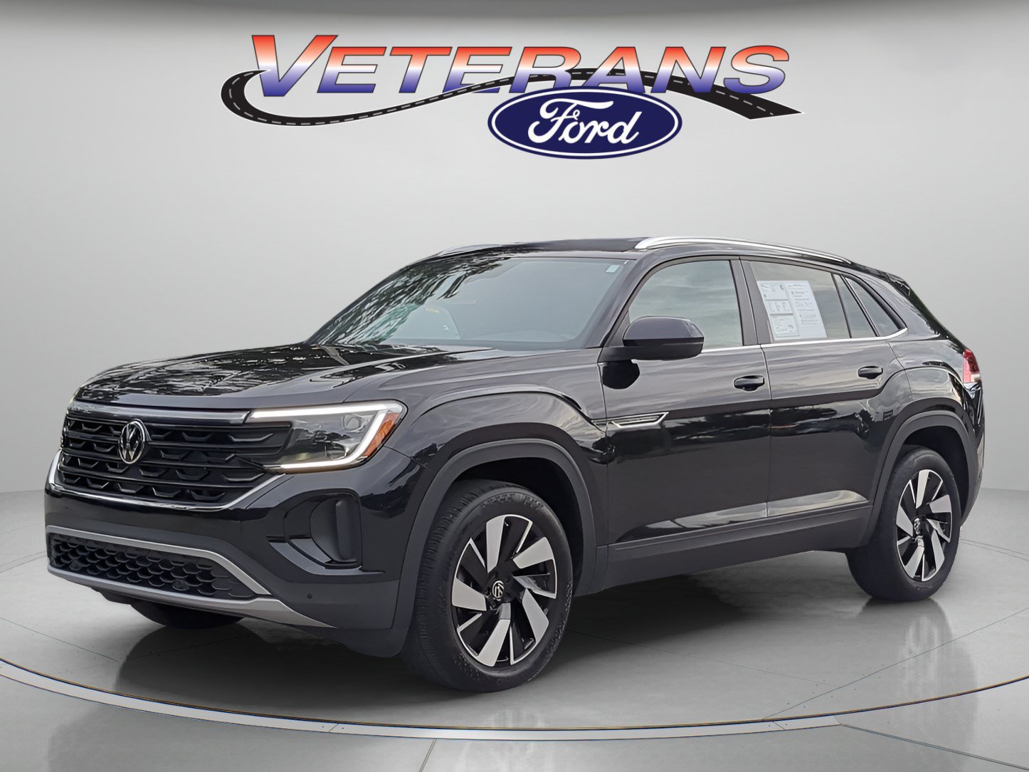 Used 2026 Volkswagen Atlas Cross Sport SE FWD image 1