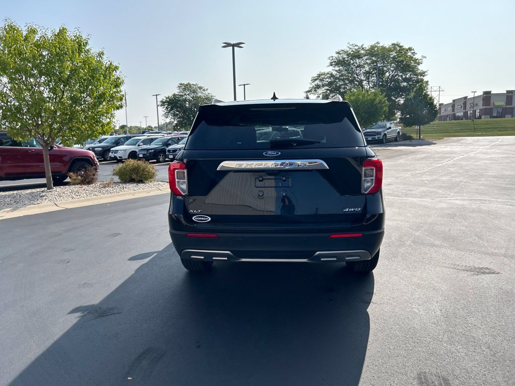 Certified 2023 Ford Explorer XLT w/ Equipment Group 202A AWD/4WD image 7