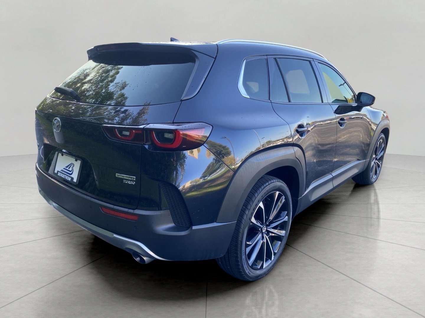 Used 2023 MAZDA CX-50 2.5 Turbo w/ Premium Plus Pkg AWD/4WD image 7