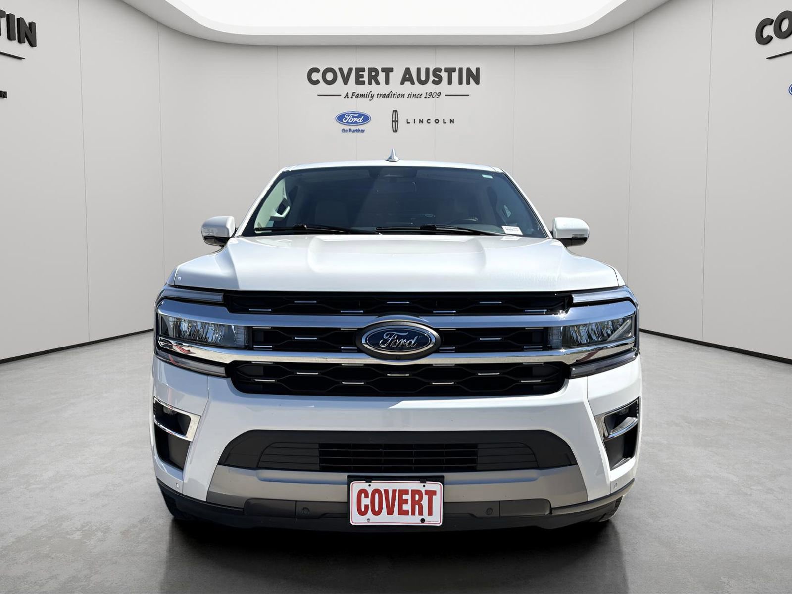 Certified 2023 Ford Expedition Limited image 8