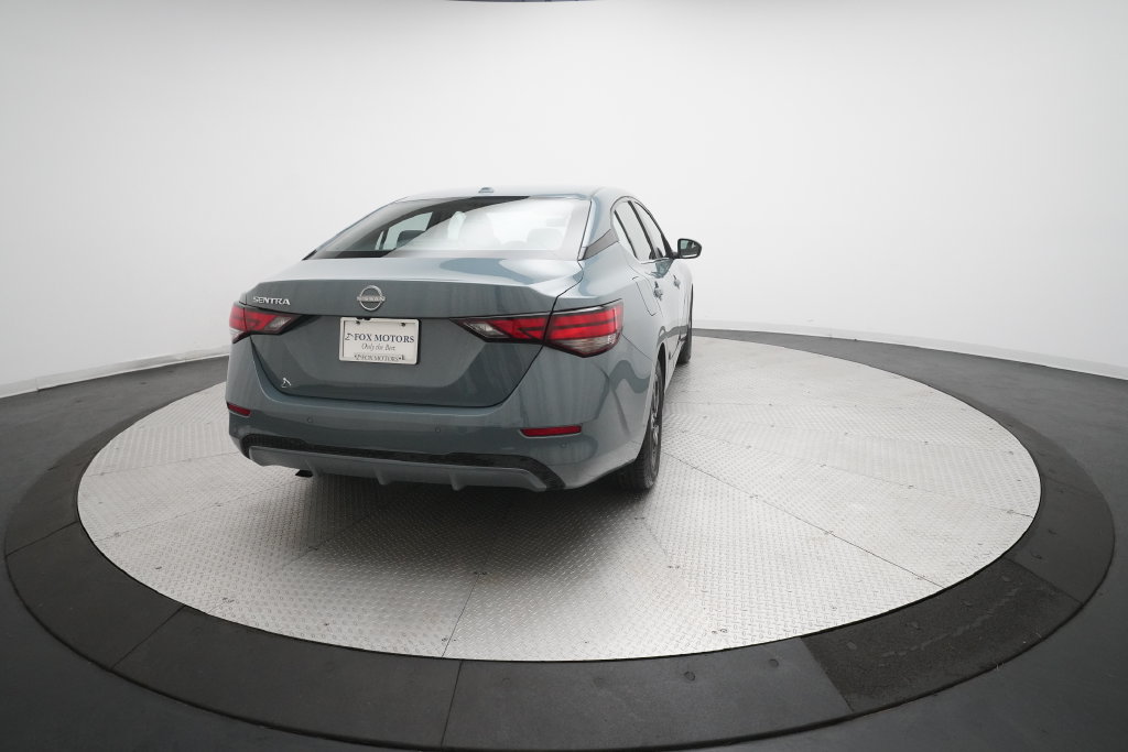Used 2025 Nissan Sentra SV FWD image 13