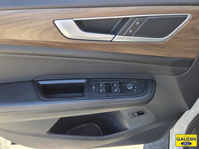 Used 2024 Volkswagen Atlas SE w/ Panoramic Sunroof Package FWD image 19