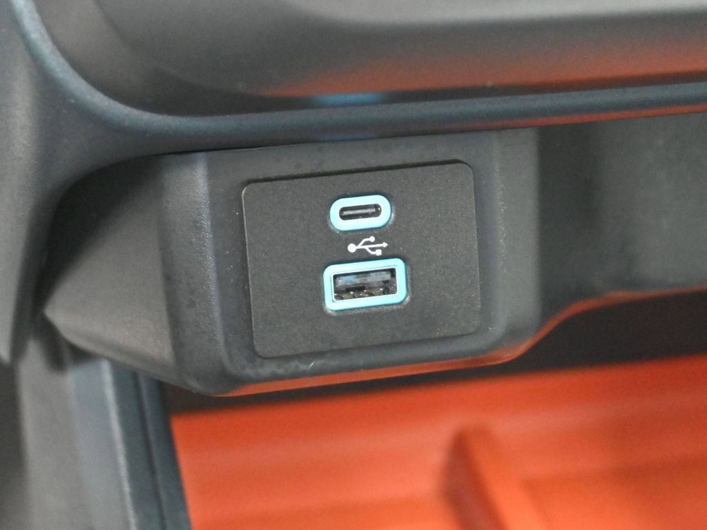 Certified 2022 Ford Maverick XLT image 18