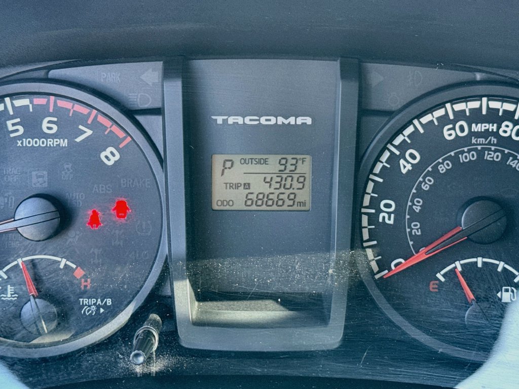 Used 2017 Toyota Tacoma SR RWD image 12