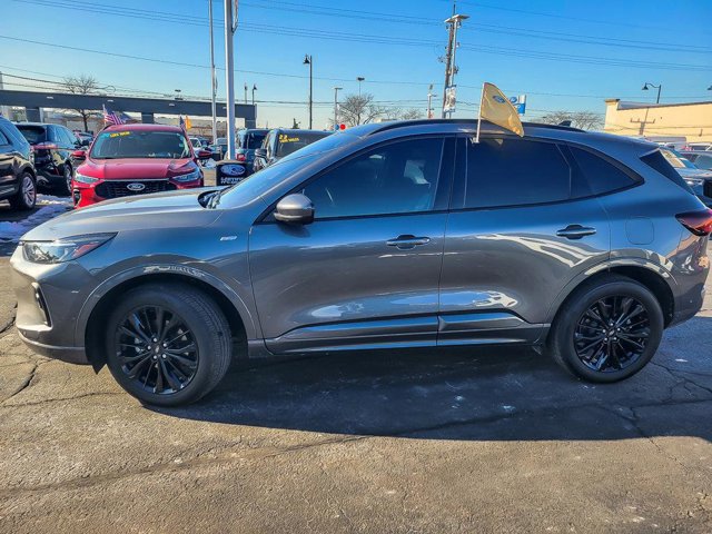 Certified 2024 Ford Escape ST-Line Elite w/ Premium Technology Package image 4