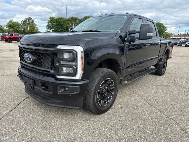 Certified 2024 Ford F250 Lariat w/ Lariat Ultimate Package AWD/4WD image 2