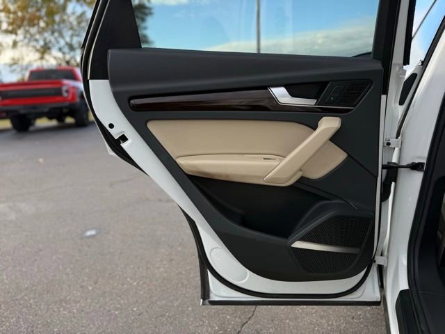 Used 2018 Audi Q5 2.0T Premium Plus w/ Premium Plus Package image 30