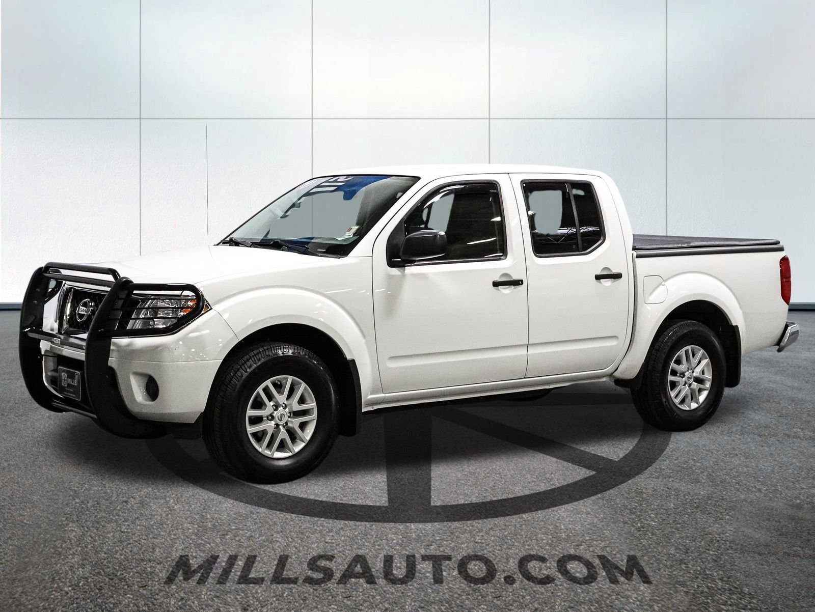 Used 2019 Nissan Frontier SV image 11