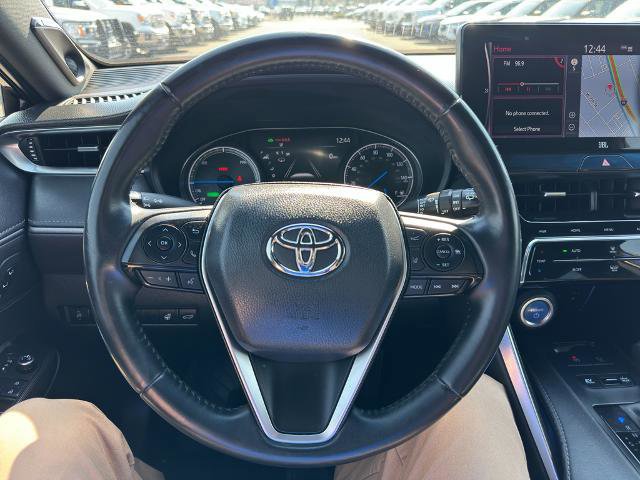 Used 2021 Toyota Venza XLE image 21