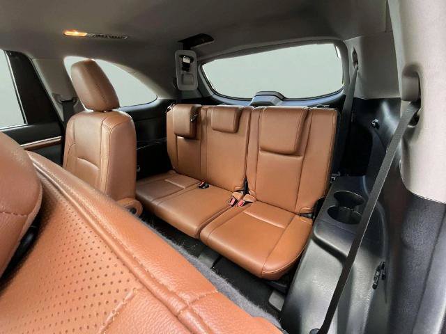 Used 2019 Toyota Highlander Limited Platinum AWD/4WD image 18