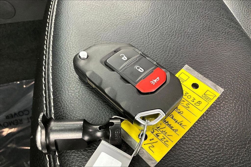 Used 2023 Jeep Wrangler Unlimited Sahara image 13