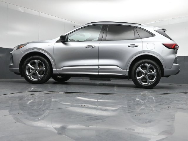 Certified 2024 Ford Escape ST-Line w/ Tech Pack #1 AWD/4WD image 40
