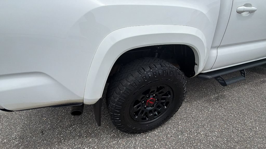 Used 2023 Toyota Tacoma SR5 w/ Technology Package AWD/4WD image 11