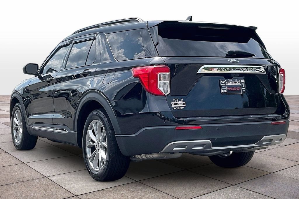 Certified 2023 Ford Explorer XLT w/ Equipment Group 202A RWD image 2