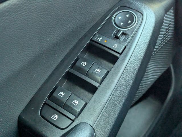 Used 2024 Kia Seltos EX image 25