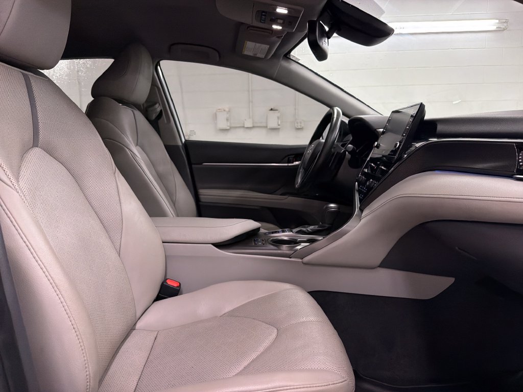Used 2023 Toyota Camry XSE w/ Navigation Package FWD image 29