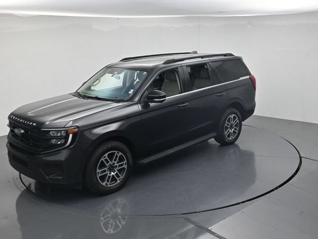 Certified 2025 Ford Expedition Active AWD/4WD image 50