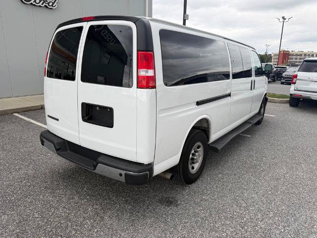 Used 2025 Chevrolet Express 3500 LT w/ LT Preferred Equipment Group RWD image 8