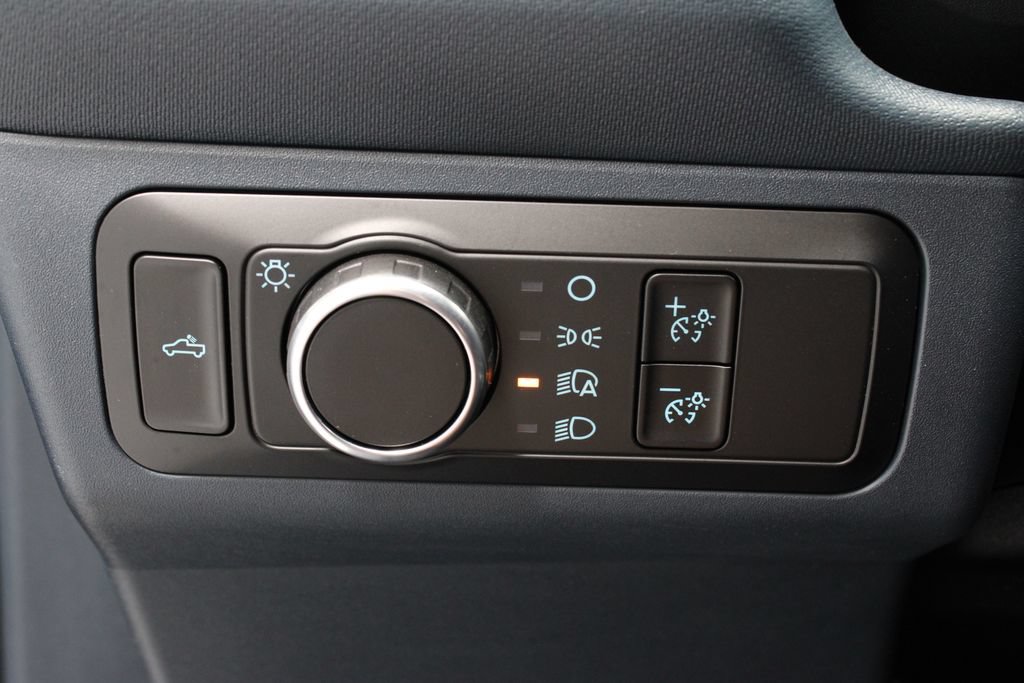 Certified 2026 Ford Maverick XL AWD/4WD image 26