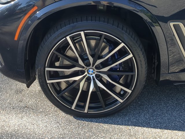 Used 2020 BMW X5 M50i w/ Premium Package AWD/4WD image 11
