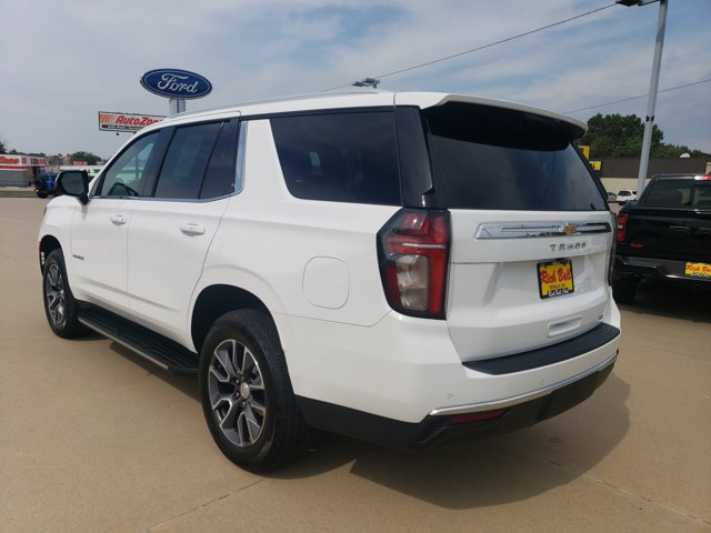 Used 2022 Chevrolet Tahoe LT w/ Luxury Package AWD/4WD image 5