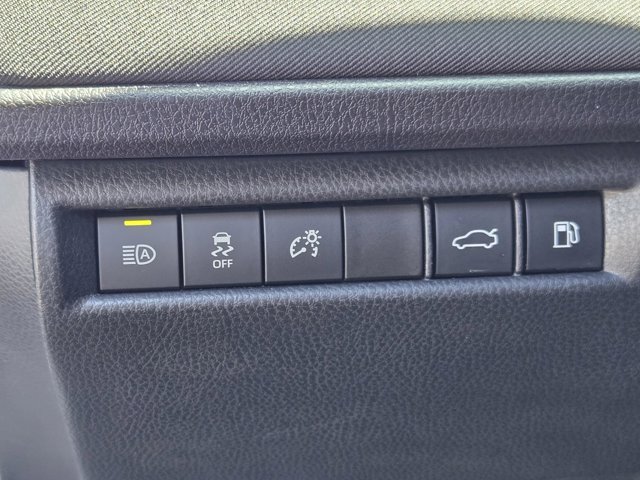 Used 2025 Toyota Camry LE FWD image 21
