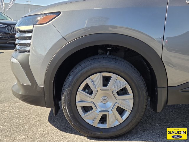 Used 2025 Nissan Kicks S FWD image 10