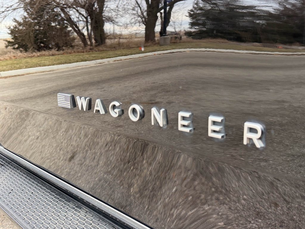 Used 2023 Jeep Wagoneer Series III w/ Convenience Group I image 56
