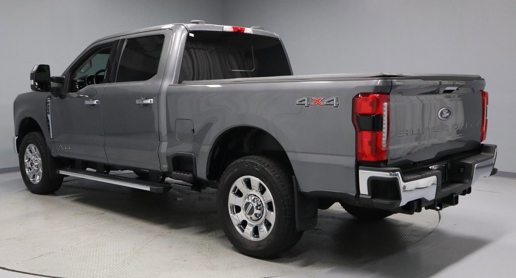 Certified 2024 Ford F250 Lariat w/ Chrome Package image 3