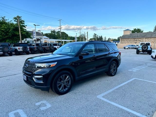 Certified 2023 Ford Explorer XLT w/ Equipment Group 202A AWD/4WD image 6