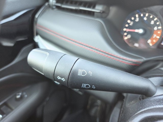 Used 2025 Jeep Compass Trailhawk AWD/4WD image 38