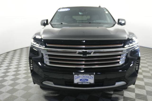 Used 2024 Chevrolet Tahoe High Country AWD/4WD image 9