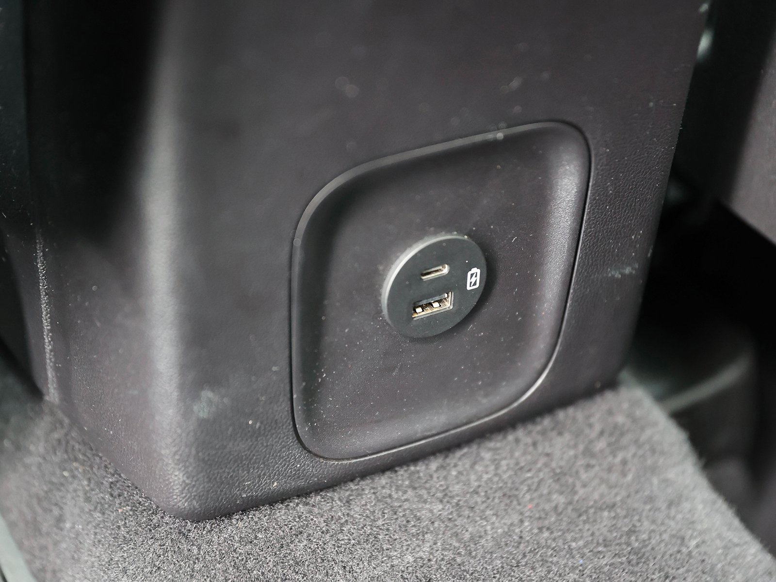 Certified 2022 Ford Escape SEL w/ SEL Stealth AWD Package image 23