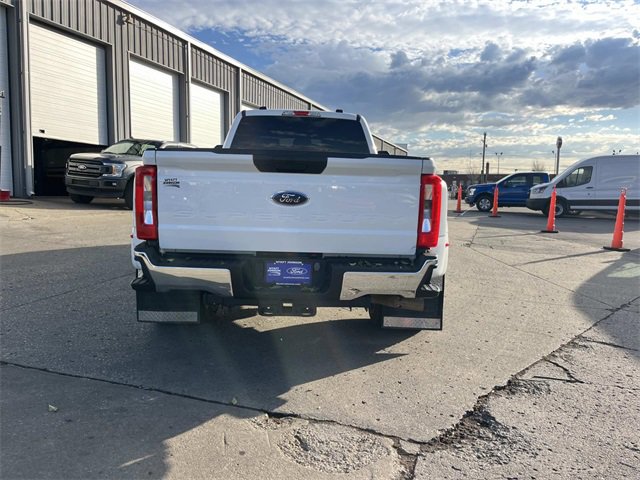 Certified 2023 Ford F350 XLT image 4